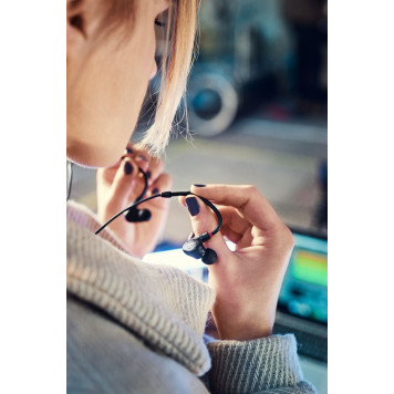 Наушники вкладыши Sennheiser IE 100 PRO 1.3м черный проводные в ушной раковине (508940) -14