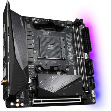 Материнская плата Gigabyte B550I AORUS PRO AX Soc-AM4 AMD B550 2xDDR4 mini-ITX AC`97 8ch(7.1) 2.5Gg RAID+HDMI+DP -4