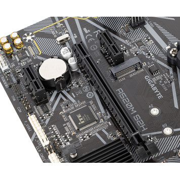 Материнская плата Gigabyte A520M S2H Soc-AM4 AMD A520 2xDDR4 mATX AC`97 8ch(7.1) GbLAN RAID+VGA+DVI+HDMI -14