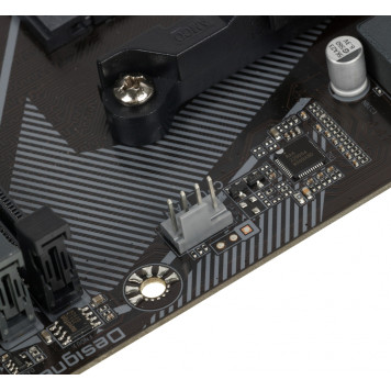 Материнская плата Gigabyte B550M DS3H Soc-AM4 AMD B550 4xDDR4 mATX AC`97 8ch(7.1) GbLAN RAID+DVI+HDMI -17